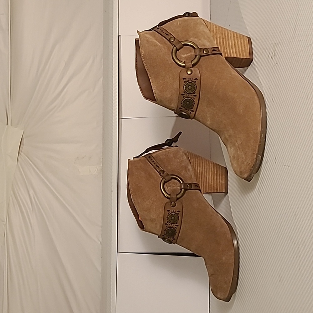 Yellowbox tan suede western style heeled ankle boots with metal/embossed details